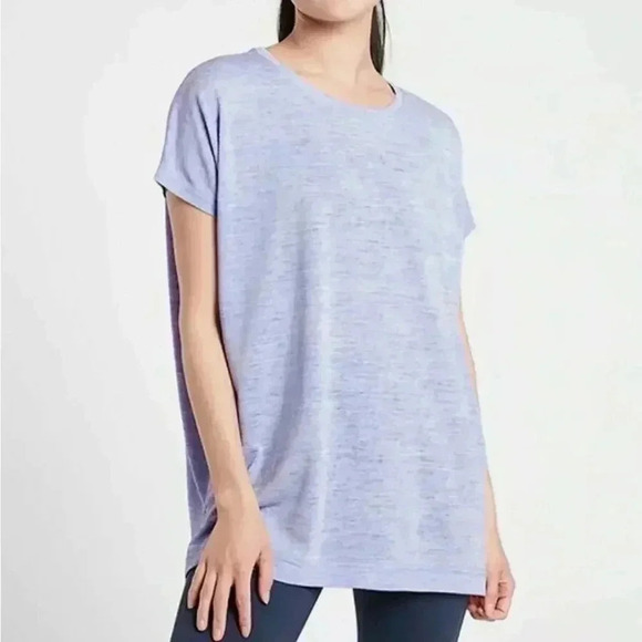 [L]Athleta Blue PERIWINKLE  HEATHER SCOOP RELEASE BREEZ TEE - Picture 1 of 5